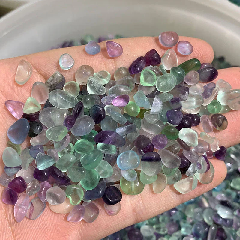 Natürliche Kristallsteine, bunte Fluorit-Edelsteine, polierte Steine zur Heilung und Heimdekoration – Detail 2