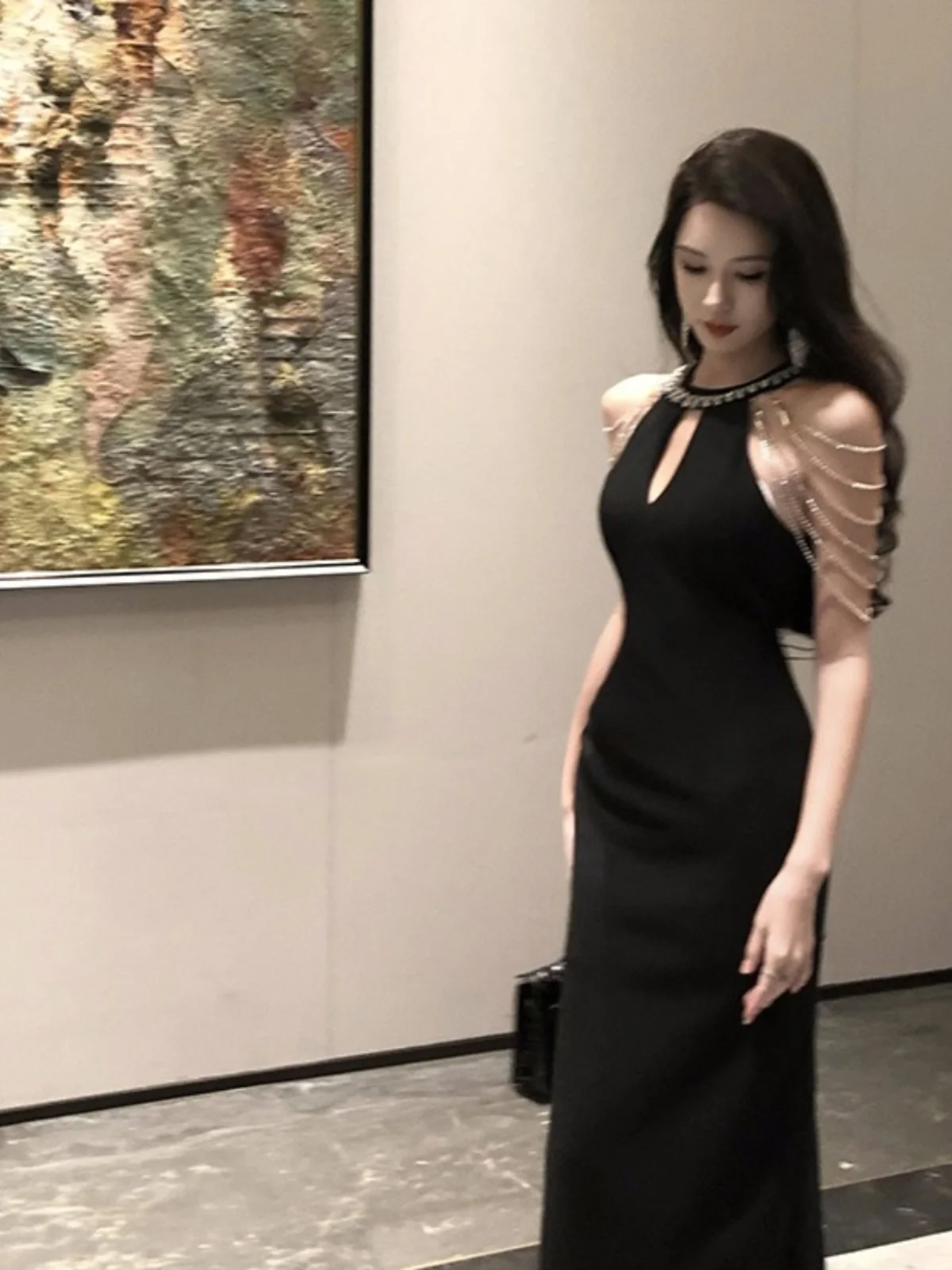 

Вечернее платье Ele Bla с цепочкой на шее, модное женское платье с завышенной талией, облегающее, длинное, для вечеринок и свадеб