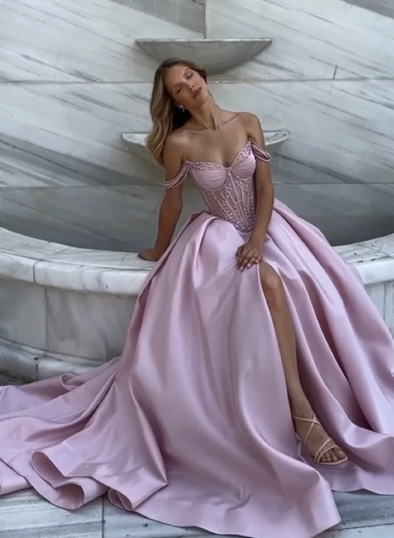 2024 Sexy Lilac Pink Prom Dresses Side Slit Satin Off the Shoulder Party Gowns See Through Lace Beaded Long Formal Evening Dress