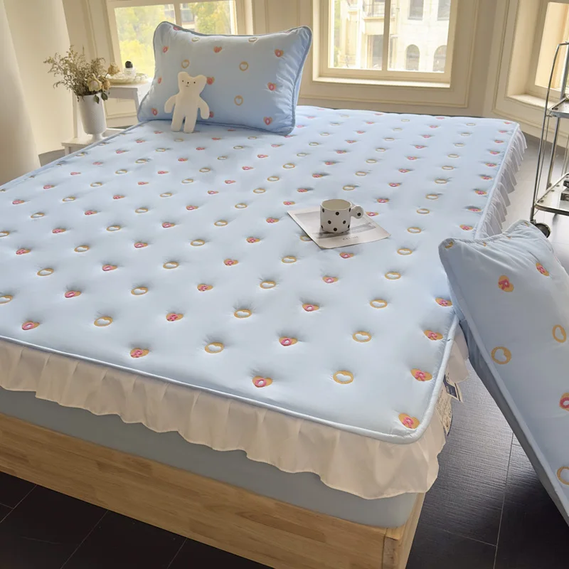 AI WINSURE Embroidered Heart Bed Cover Queen  King Size Mattress Cover Soft Fitted Sheet with Ruffles 2 Pillowcases