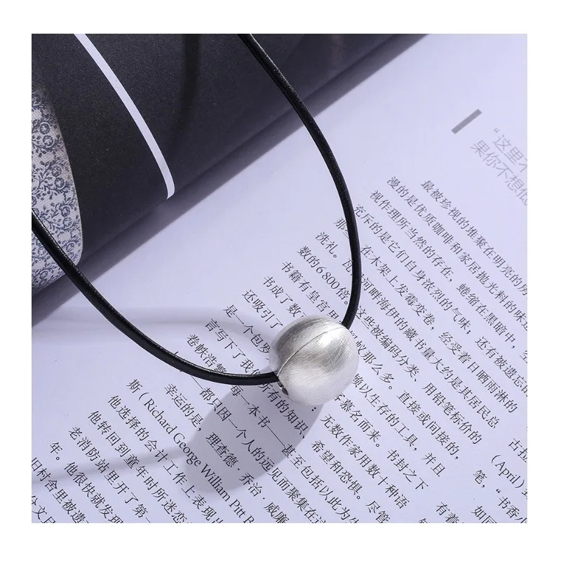 

Popular Korean Version of Simple Alloy Small Pendant Autumn and Winter Jewelry Women's Style Jewelry Short Necklace