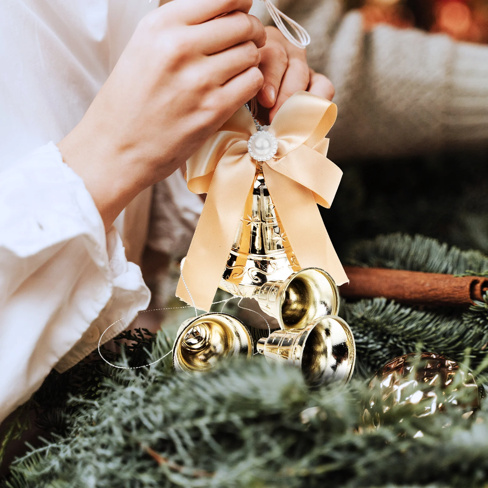 

Xmas naments Decorative Bells Hanging Pendants Classic Design Plastic Material Christmas Tree Party Supplies Scene Layout