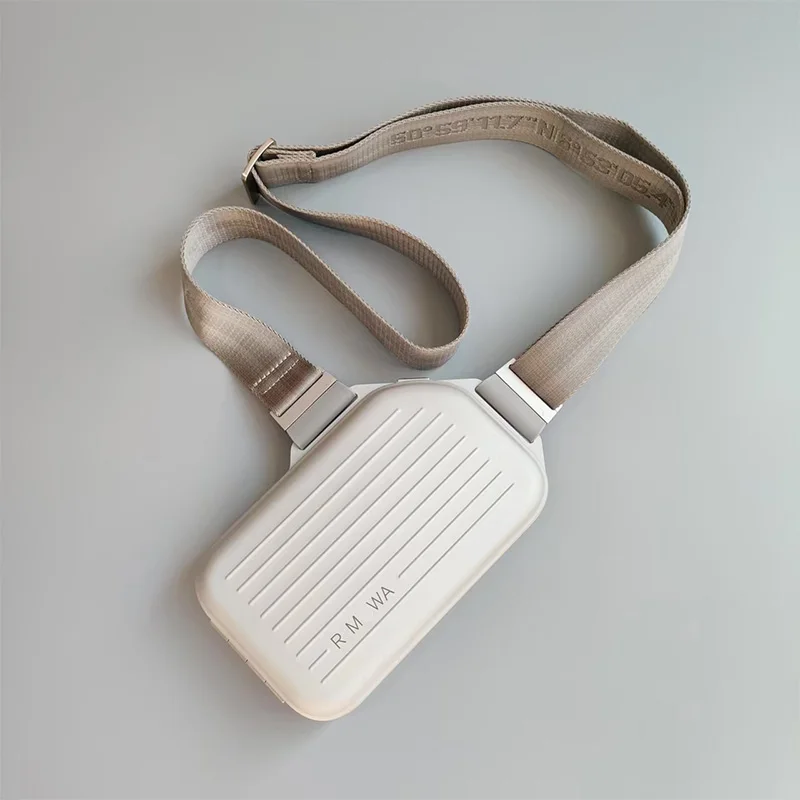 

Simple RMWA Silver Aluminum Magnesium Alloy Vertical Tilted Crossbody Bag Luxury Mobile Phone Bag Shoulder Bag Waterproof