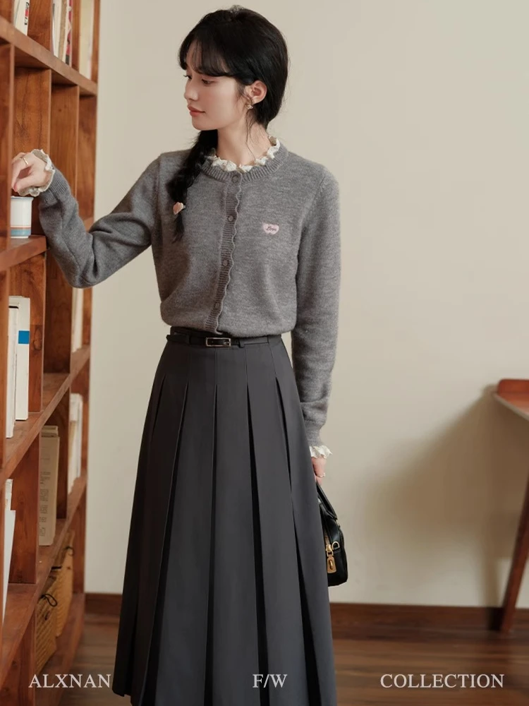 

ALXNAN Pleated Skirts French Belt Drooping High-waisted Mid-length Skirts Daily Preppy Style Fashion Woman's Bottoms QYM002272