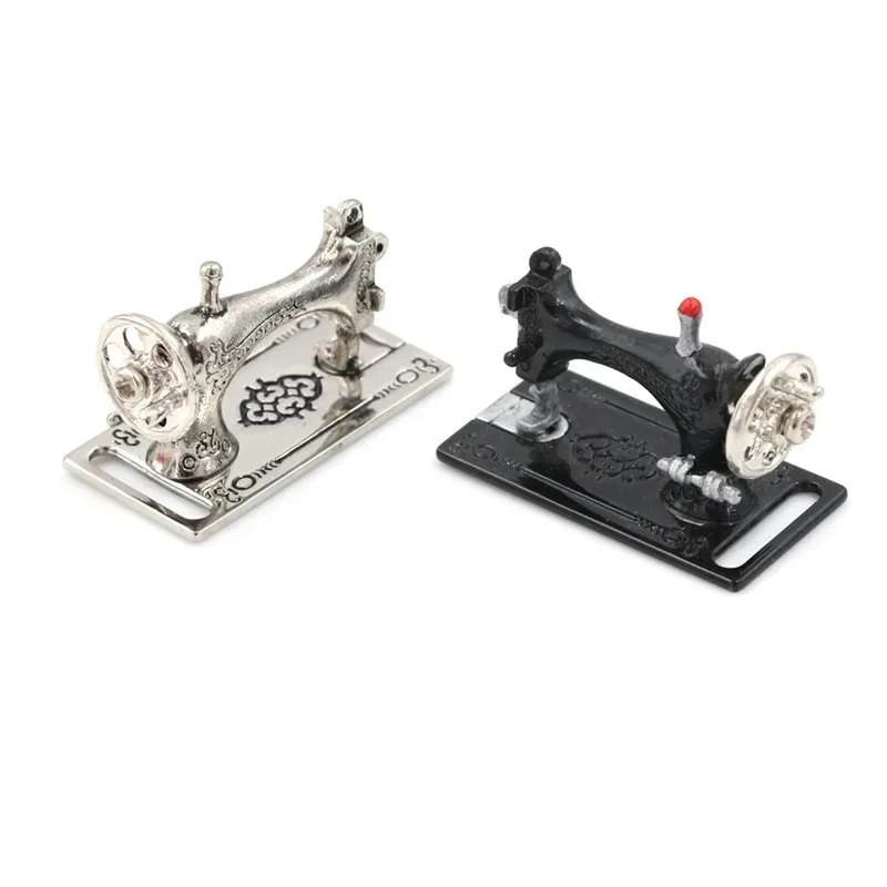 1:12 Dollhouse Mini Metal Sewing Machine, 3.5cm Length Home Miniature Ornament