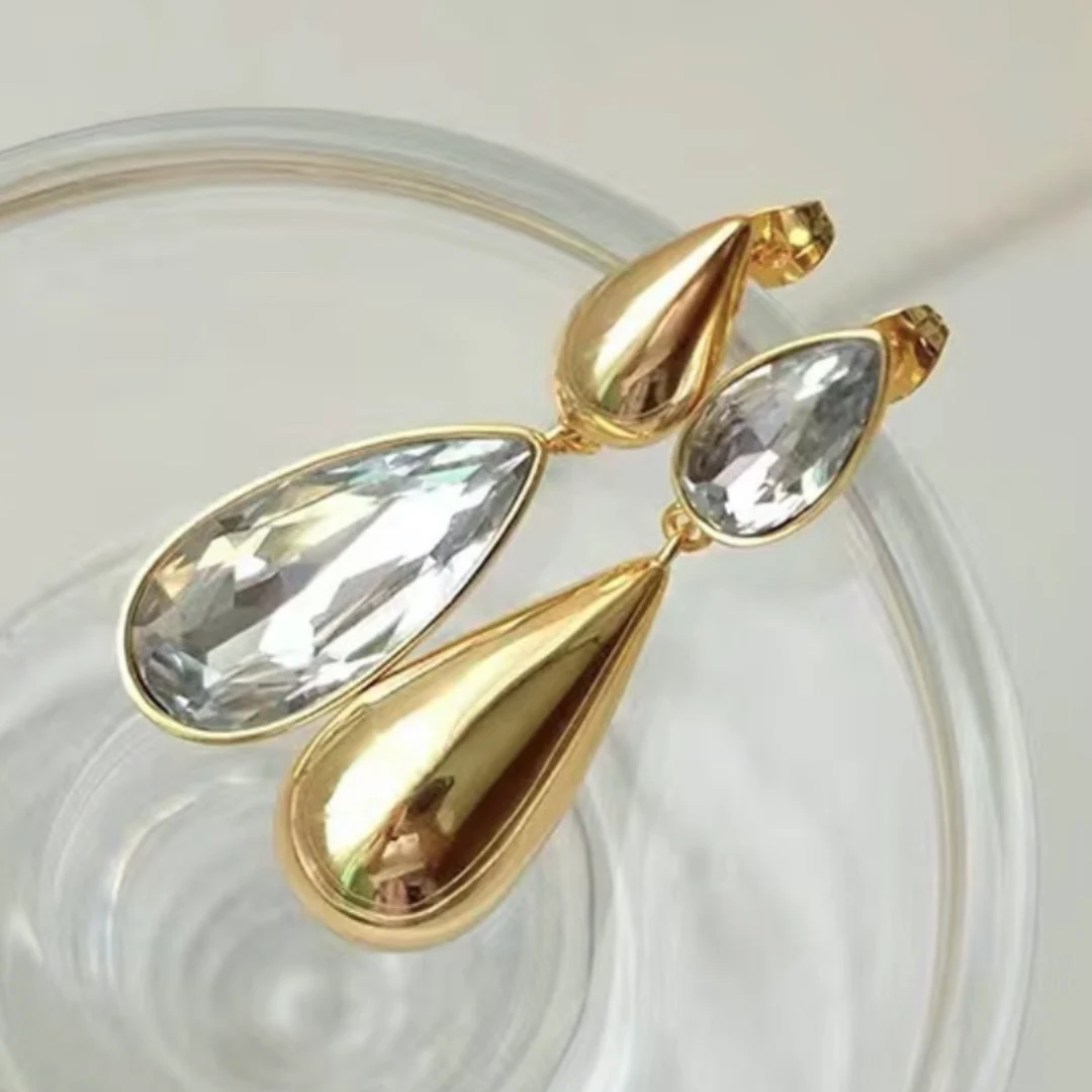 Water Drop Earrings Heavy Metal Water Drop Pendant Asymmetric Earrings Shiny Zircon Sexy Women\'s Golden Jewelry Christmas Gift