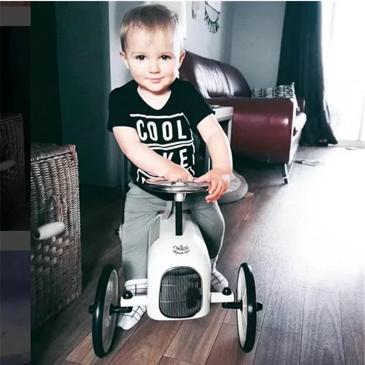 Nordic fashion Cool Metal Bobby Car Children's walker 4-Wheels Scooter toy for children boys toddler toys birthday gift