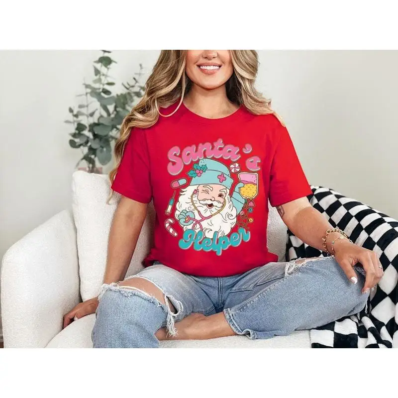 

Рождественская футболка медсестры SweaT School 2024s