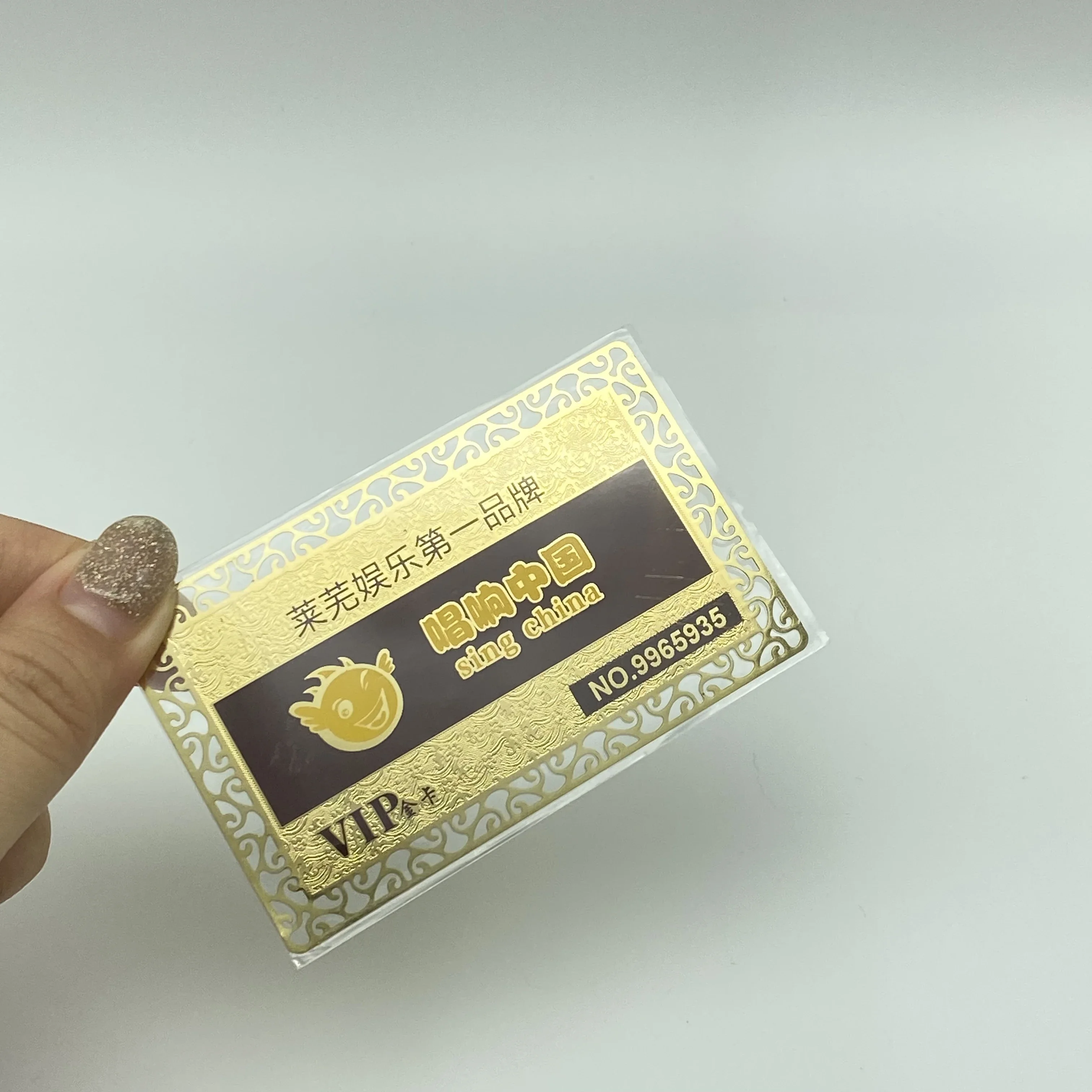 

Новый продукт Металлические визитные карточки из розового золота с лазерной гравировкой и покрытием