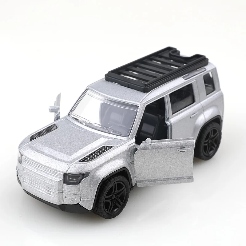 (袋入り) 1:36 SUV ディフェンダー 合金プルバックカーモデル、子供のおもちゃ