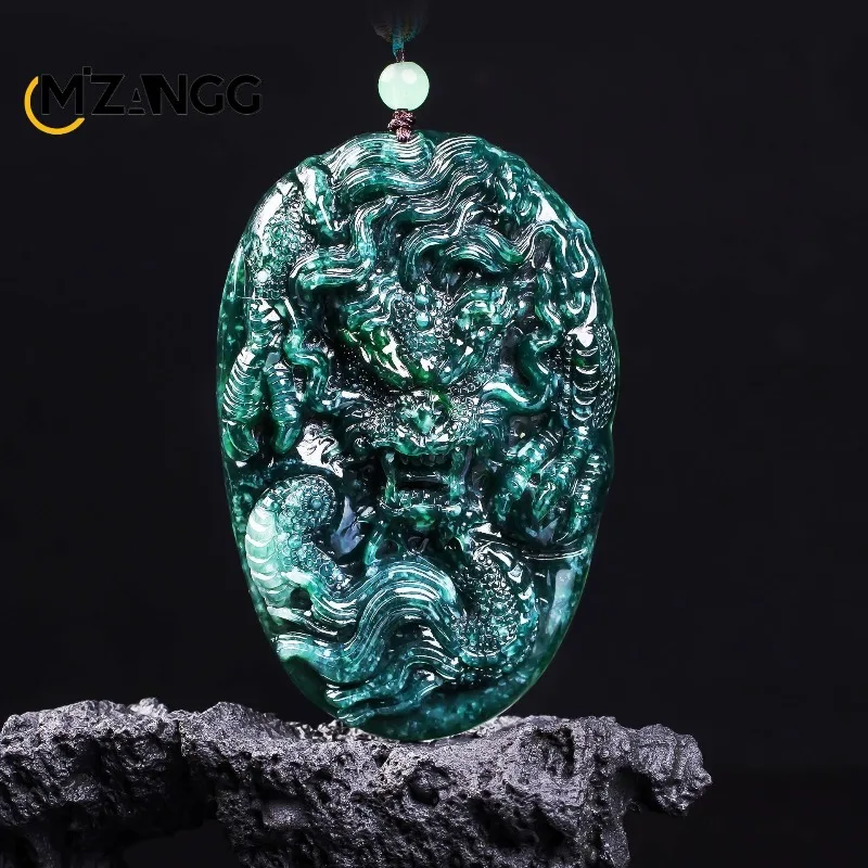 pendentif-dragon-en-jadeite-naturelle-avec-un-design-imposant-et-tridimensionnel-collier-pour-homme-ou-femme-grand-et-finement-travaille