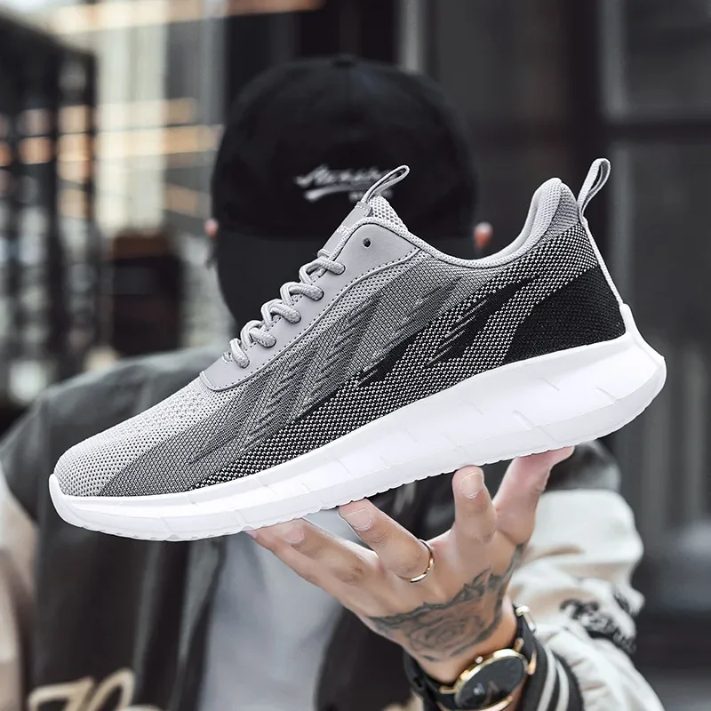 أحذية الجري الرجالية كبيرة الحجم شبكة تنفس ترقية رائجة البيع لموسم ربيع الخريف أحذية رياضية غير رسمية خفيفة الوزن Coc