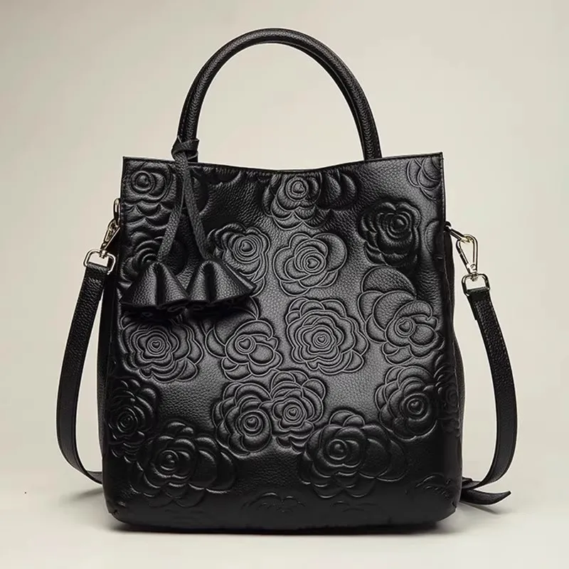 

New Light Luxury High-End Genuine Leather Bucket Bag with Large Capacity, Crossbody Camellia Women's Bag, Fashionable Bag, Shoulder Handbag