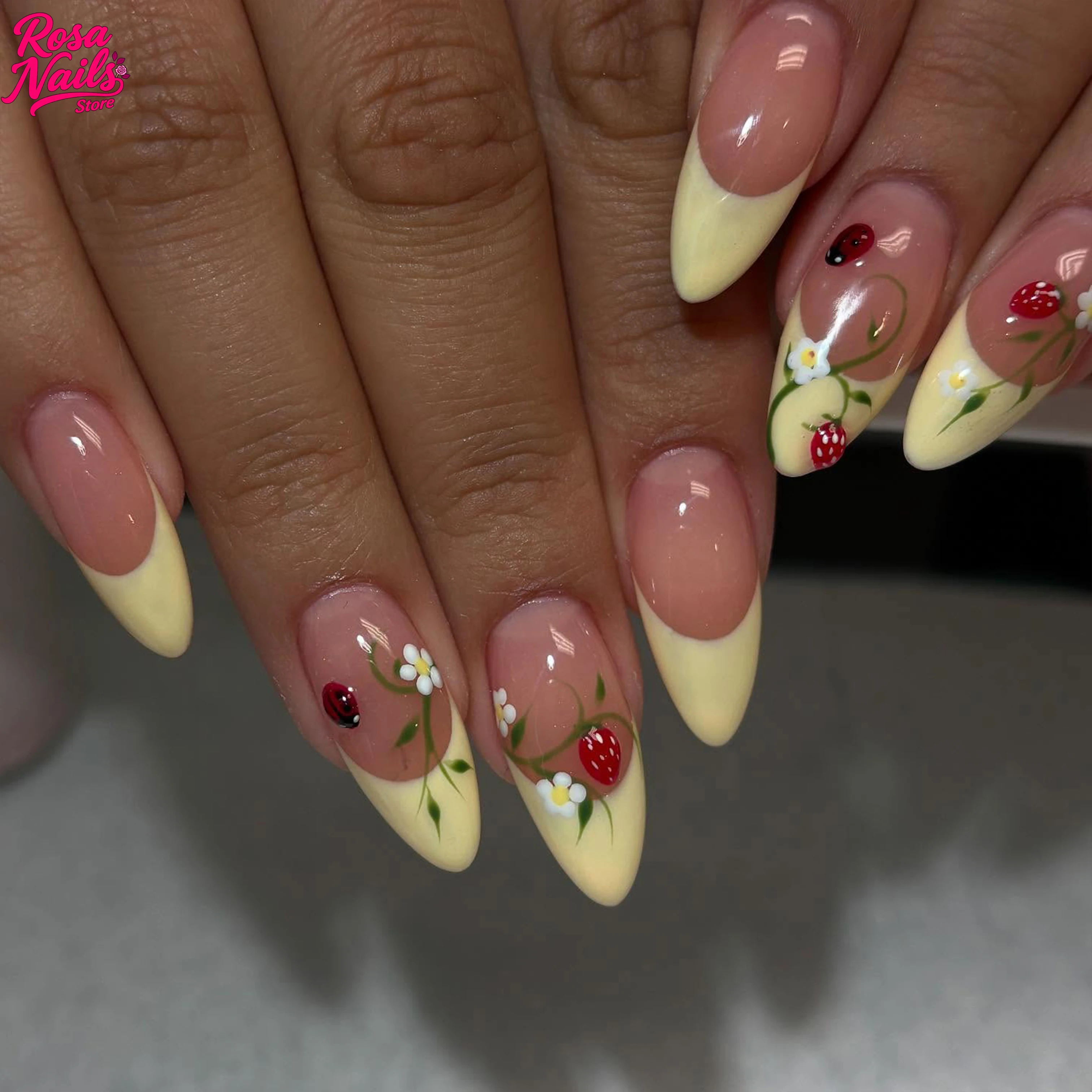 

False Nail Handpainted Press on Nails Lady Bug Butter Yellow Summer Almond Ladybug French Tip Nail Cute Handmade Press Ons Nails