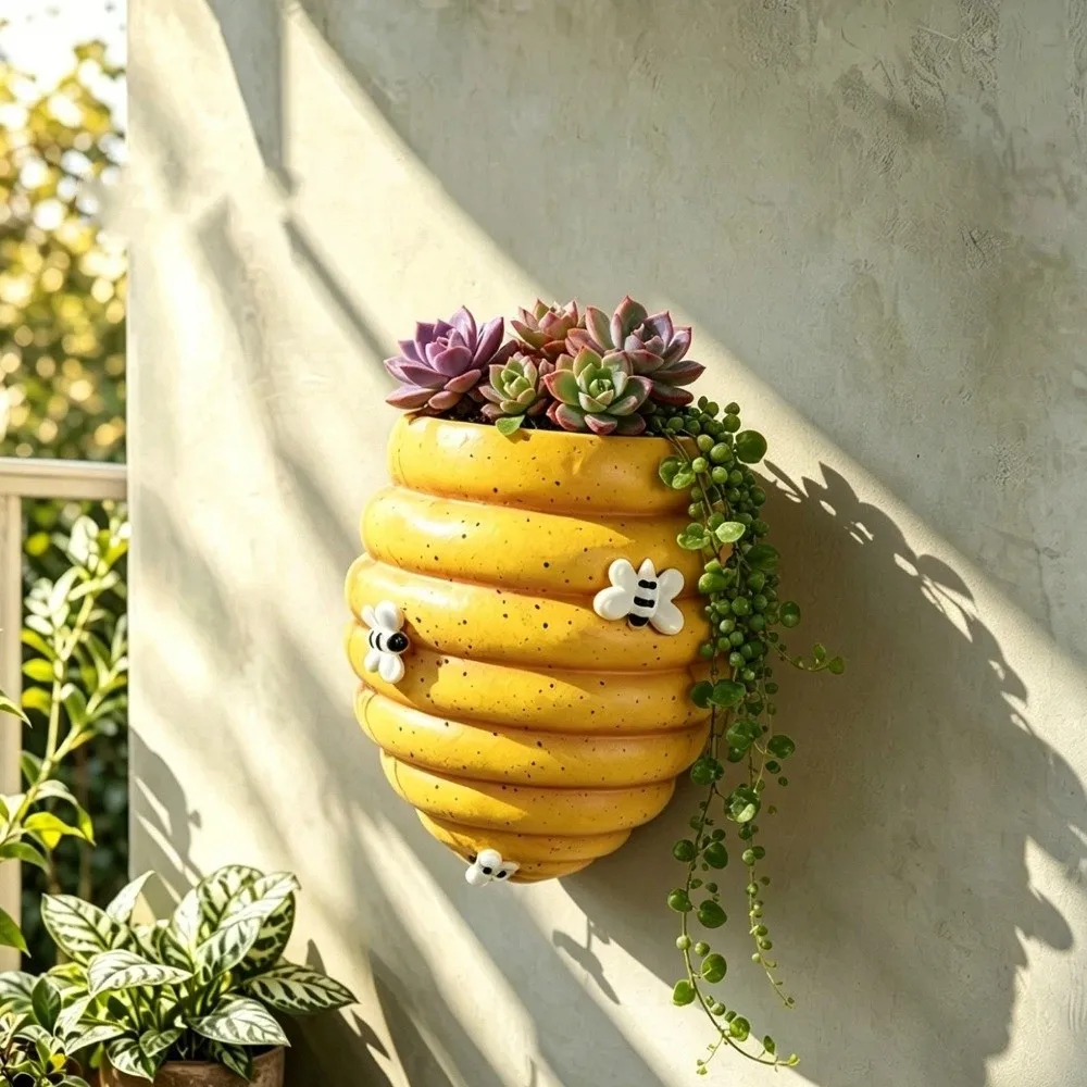 Creative Bee Embellishment Honeycomb Flower Pot Rustic Resin Wall Mounted Flower Pot Cartoon Hanging Vase Office