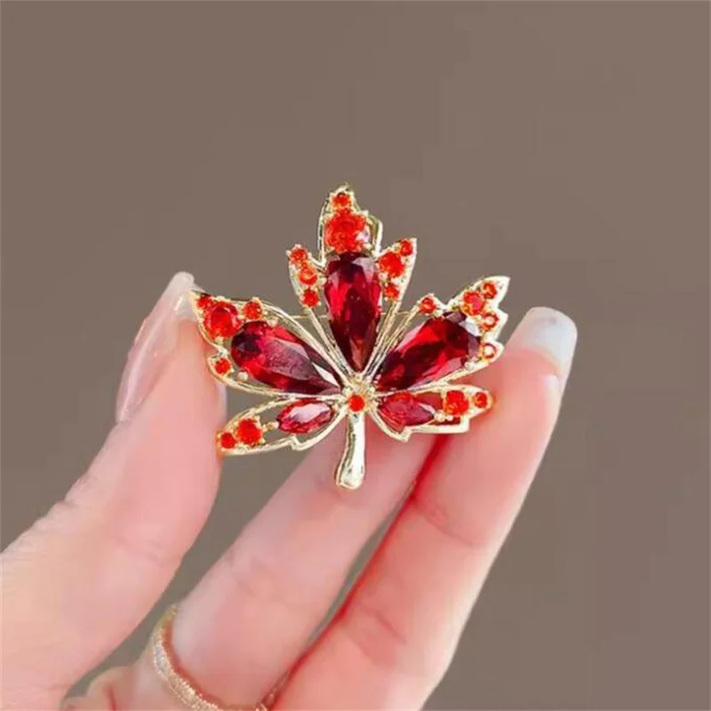Fashion Red Crystal Maple Leaf Shaped Brooches Women Clothing Coat Jewelry Accessories Gifts