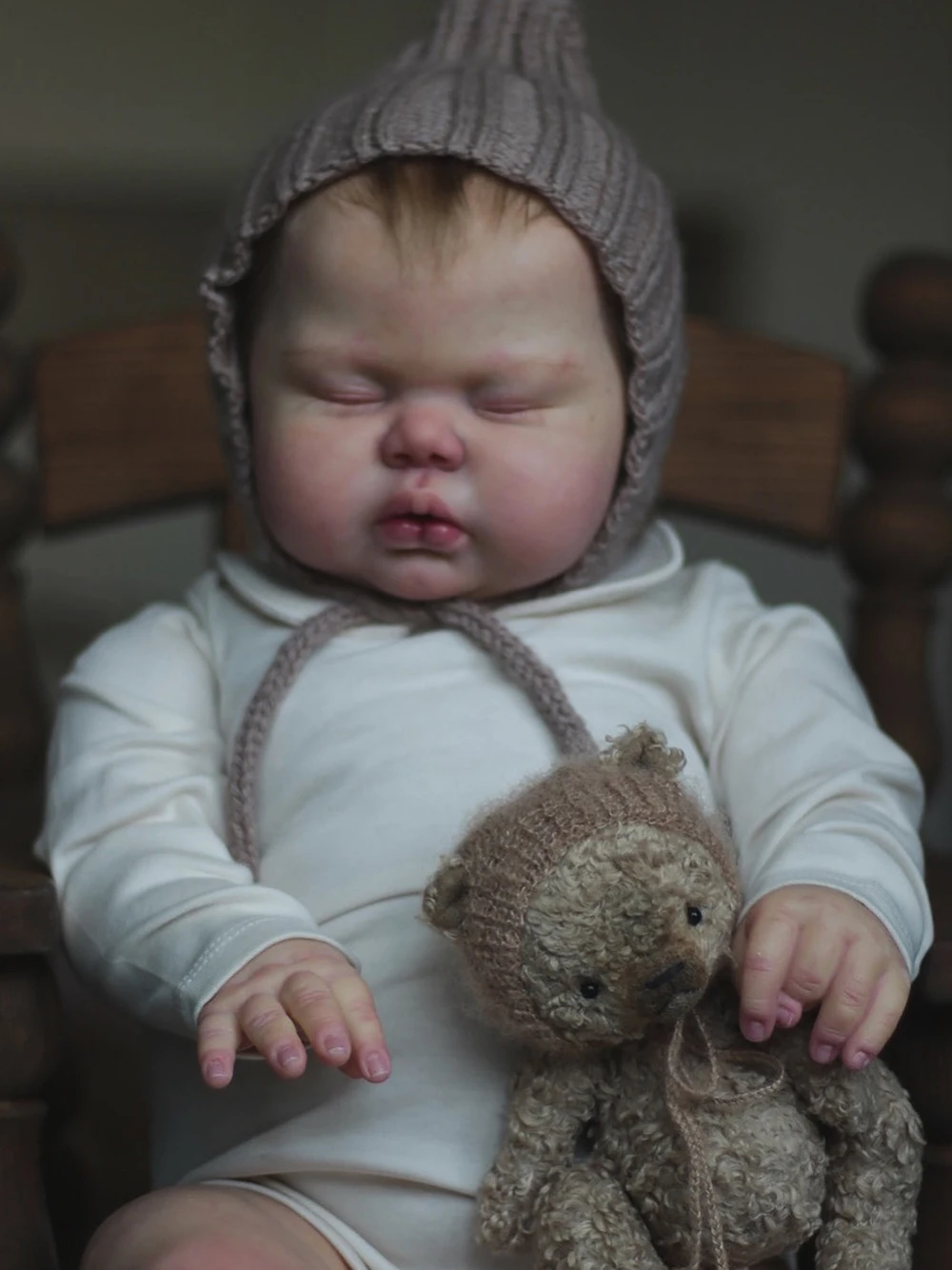 poupee-reborn-pickle-de-60-cm-populaire-pour-bebe-fille-avec-peau-3d-et-cheveux-implantes-a-la-main-corps-souple-a-caliner-cadeau