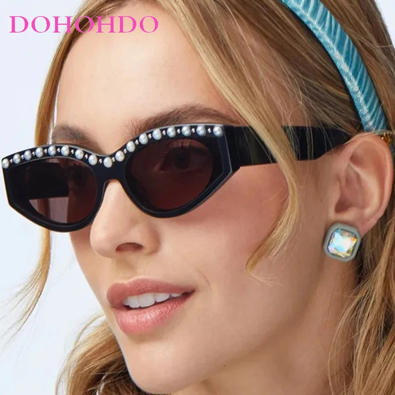 

Vintage Luxury Designer Rhinestone Sunglasses Women Trendy Cat Eye Sun Glasses Male Summer Traveling Shades UV400 Lentes Mujer