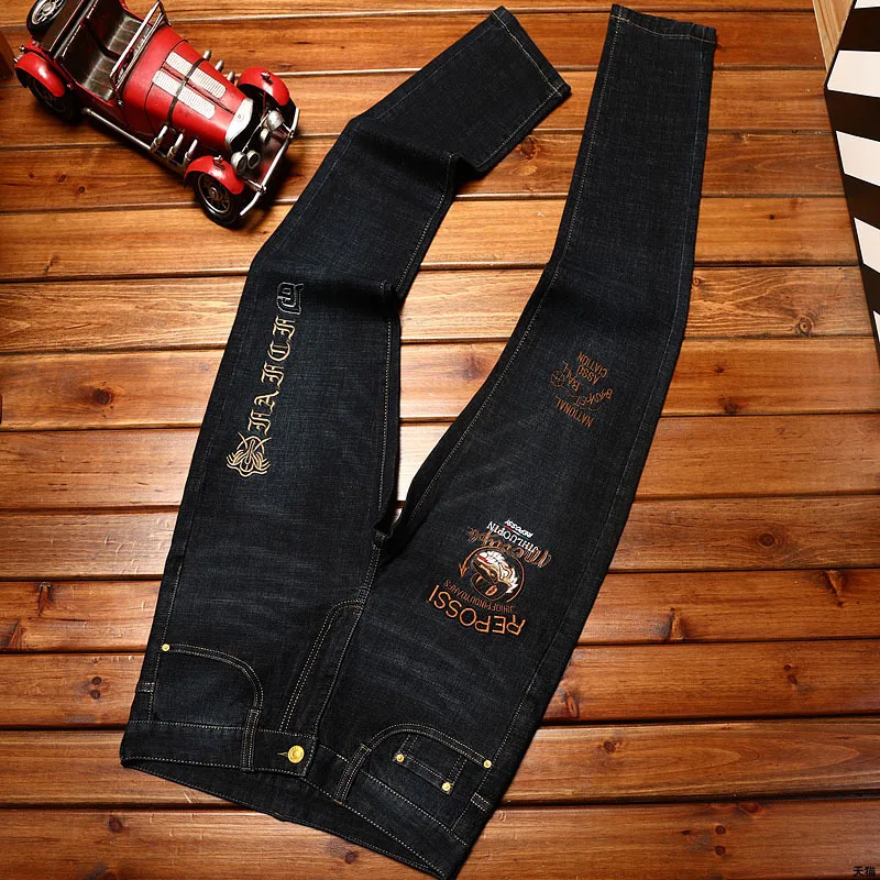 High-end affordable luxury embroidery jeans men's slim fit skinny2024new dark blue casual street trendy trousers