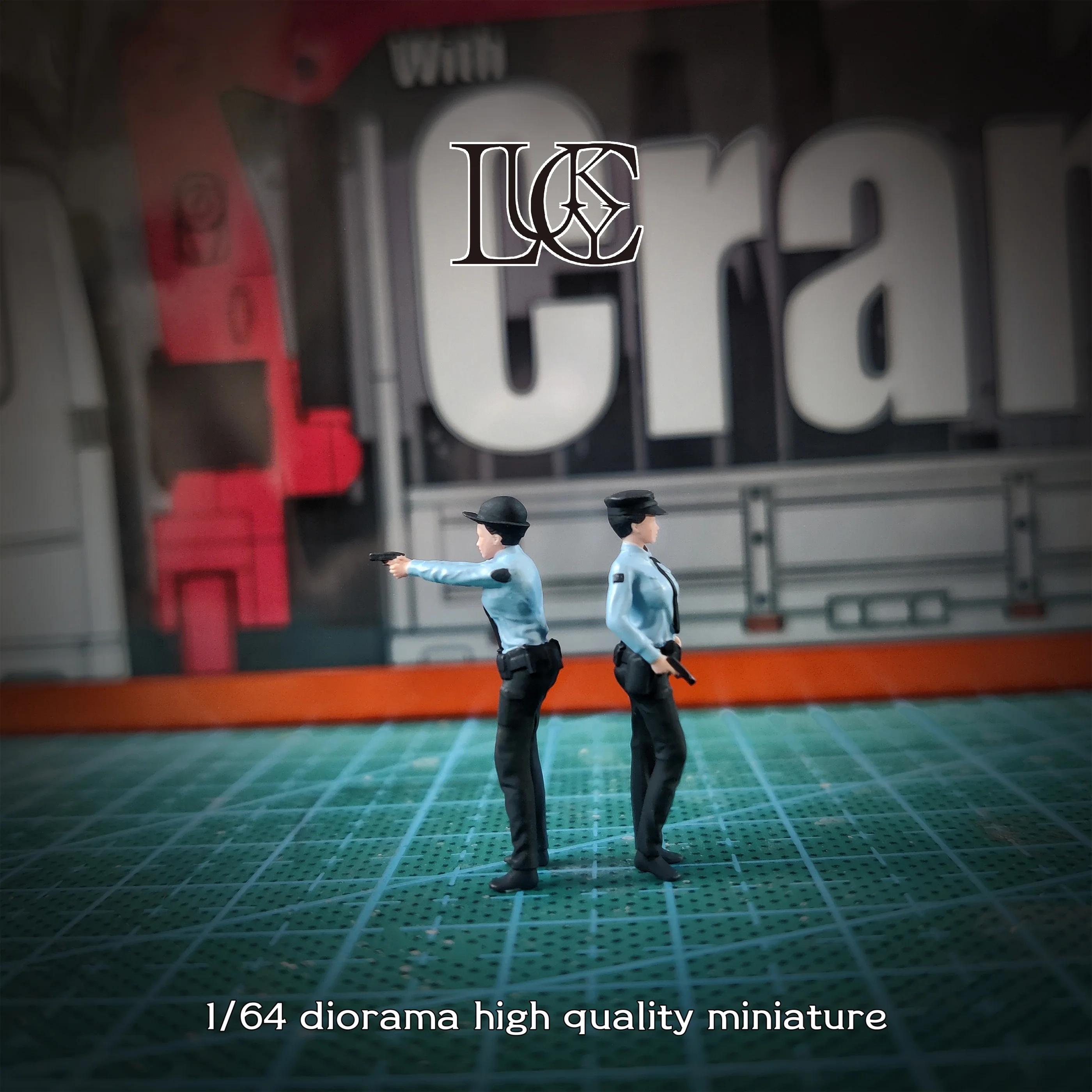 

【Pre-order】Lucky Studio 1/64 Police Woman Duo Resin Model for Collection Display Gift Appreciate