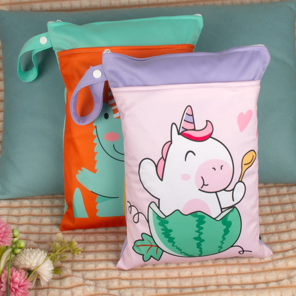 20*25cm Baby Diaper Bag Cartoon Print Waterproof Wet Dry Nappy ZipperHandbag Stroller Carry Pack Travel Qutdoor Wet Diaper