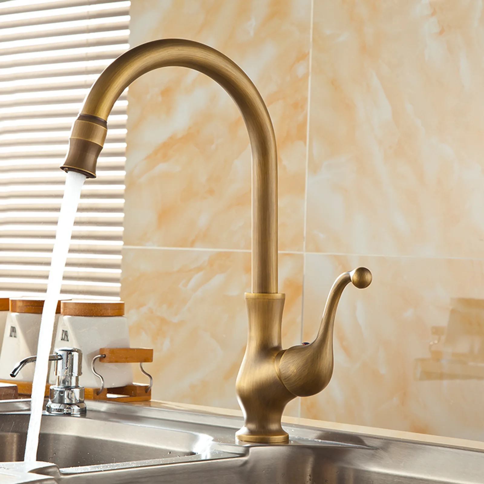Antique-style kitchen sink with hot and cold taps, bathroom countertop basin with swivel spout, household splash-proof design