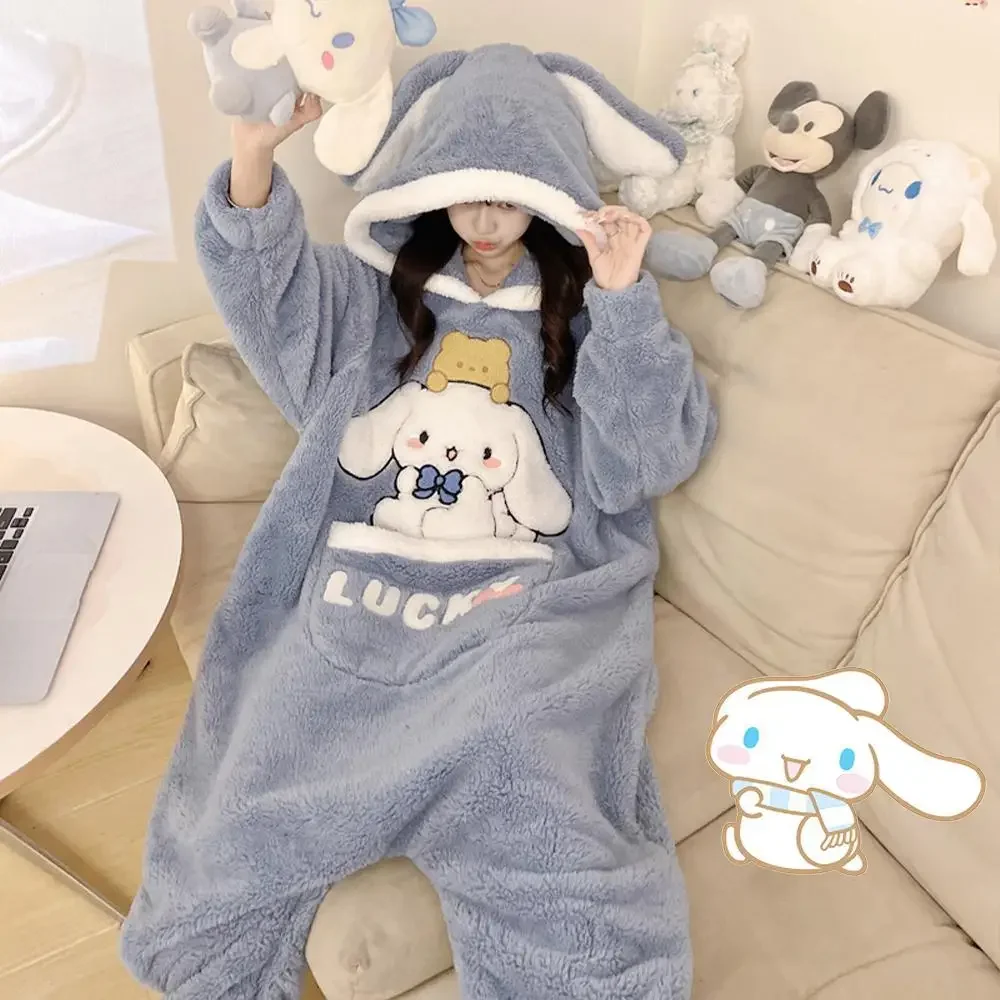 

Женская плюшевая ночная рубашка с рисунком Cinnamoroll, Sanrioed, аниме Kawaii, пижама из кораллового флиса, утепленная теплая зимняя домашняя одежда