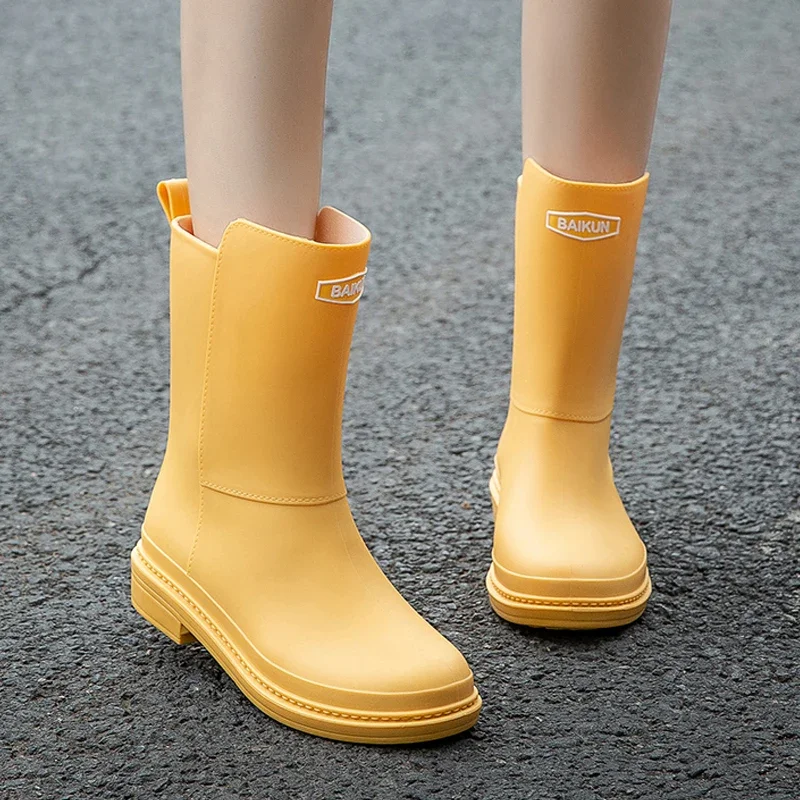 Women's Mid-Calf Rain Boots 2023 New Rubber Shoes Winter Rain Boots Cotton-Padded Warm-Keeping Waterproof Women's Non-Slip Shoes