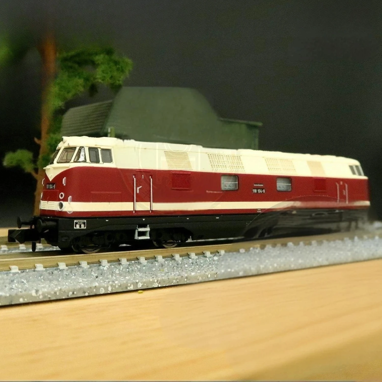 

Модель поезда N-типа в масштабе 1/160, дизельный локомотив BR118, 7360028, имитационная версия на постоянном токе, игрушка-подарок для мальчика