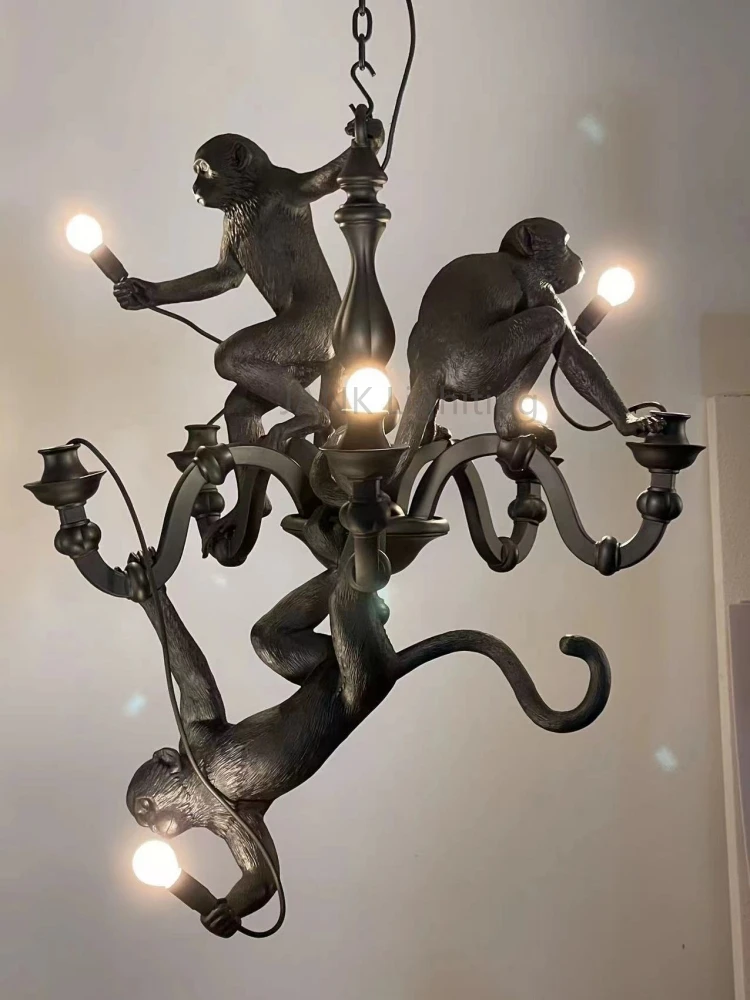 Italy Designer 3 Monkeys Pendant Chandelier Black White Resin Original Animal High-end Hanging Lamp for House Indoor LDE Decor