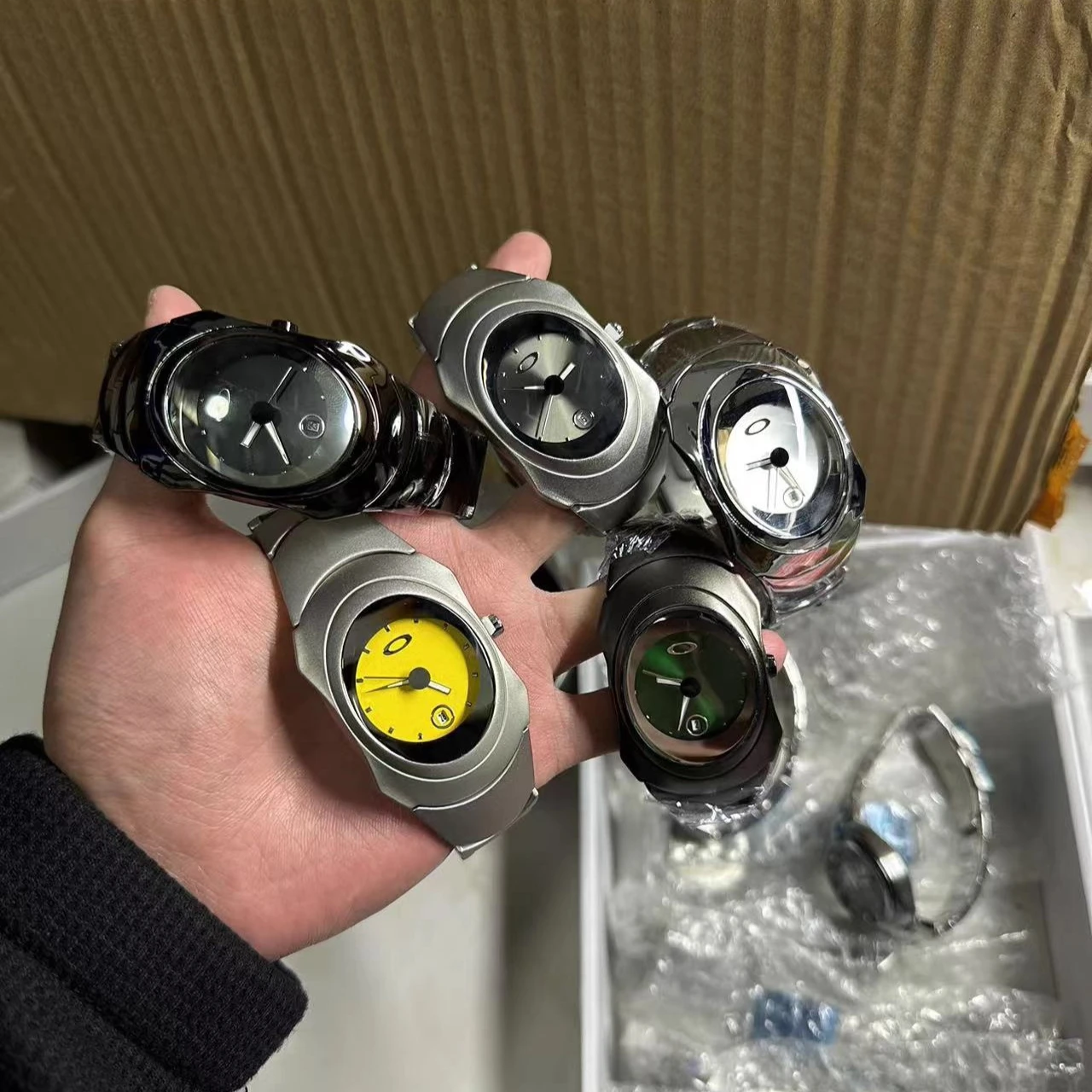 ساعة رياضية للأعمال ريترو موضة كاجوال متخصصة وحركة كوارتز فريدة من نوعها مقاومة للماء