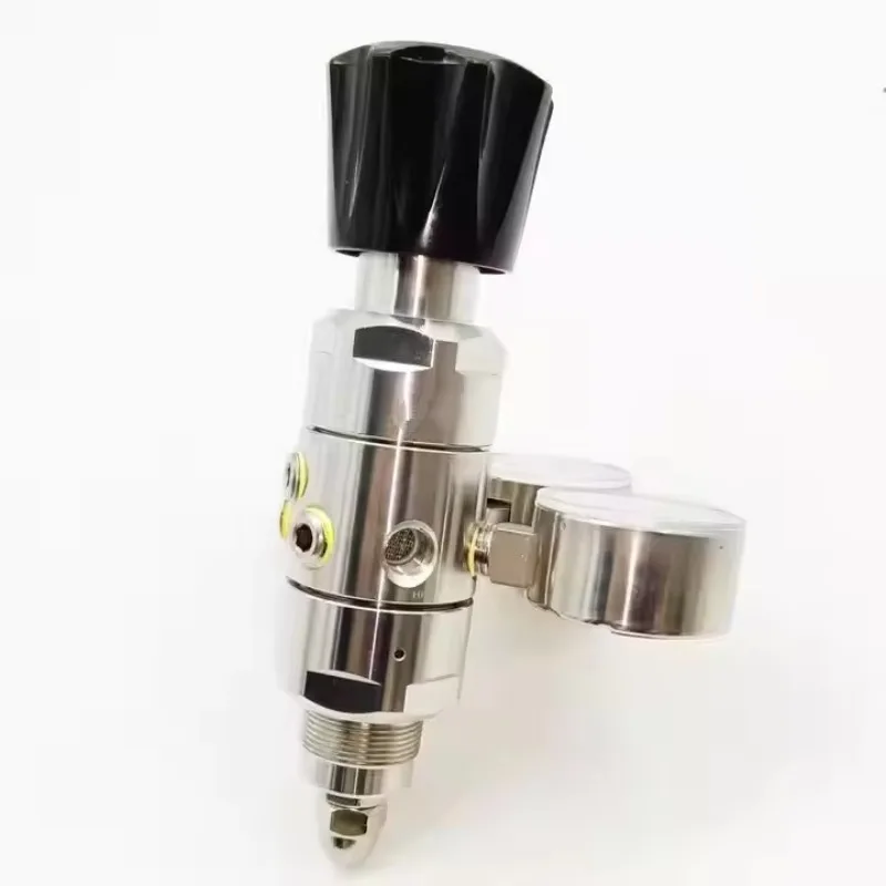 Diaphragm Design of High Pressure and High Temperature Reducer for Universal O2 Application Manual Two-stage Pressure Regulator
