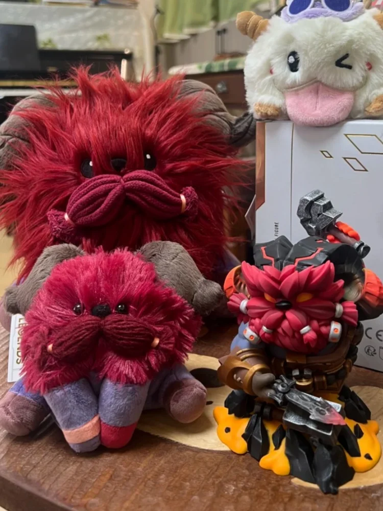 League of Legends Ornn Sitzender Weicher Flauschiger Schlüsselanhänger Charaktermodell Spiel-Peripherie Sammlerstück Deko für Spielefans