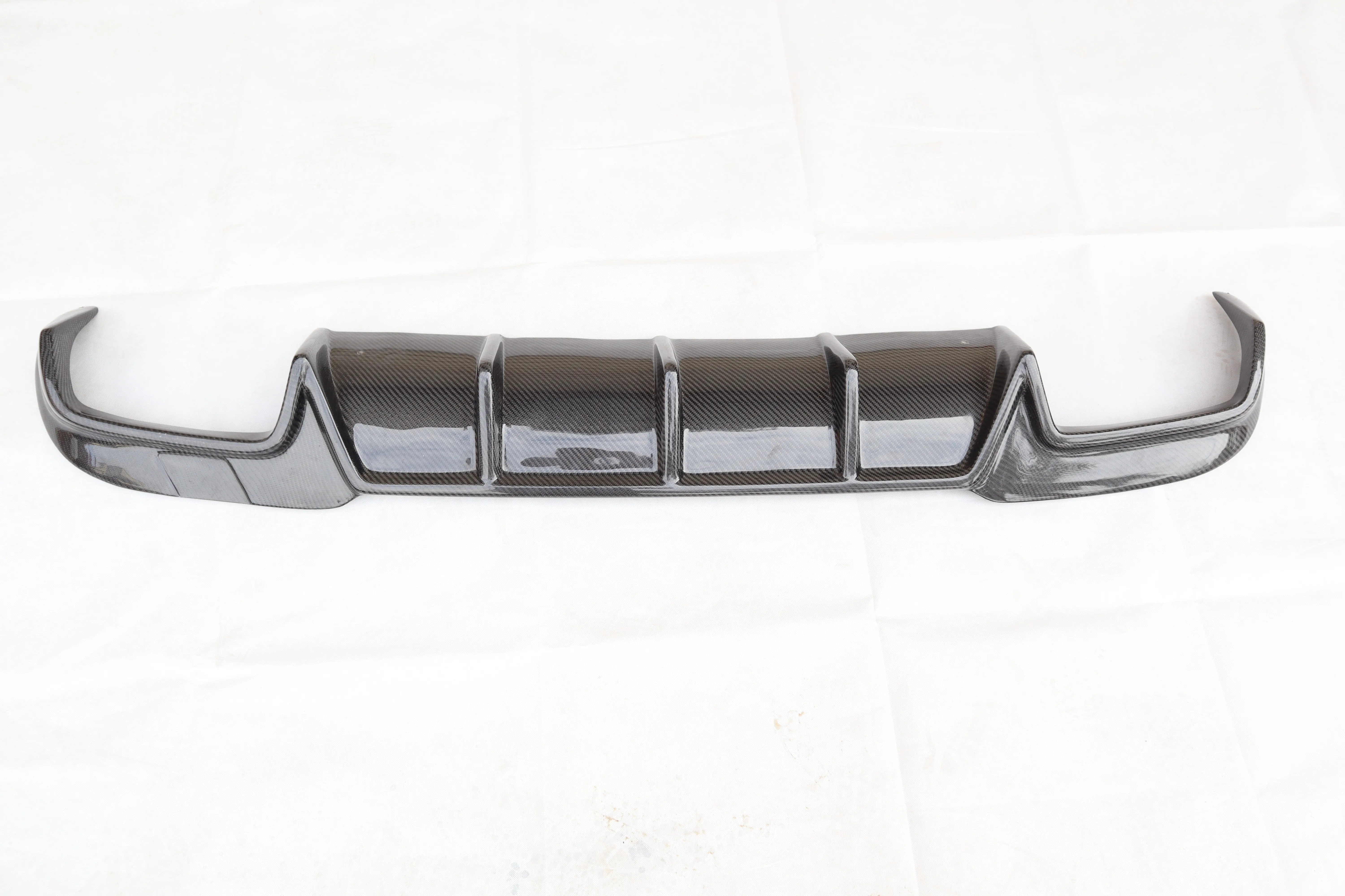 

W212 E63 AMG / W238 E200L/E300L/E320L (2014-2016) Carbon Fiber Kit – Front Lip, Rear Diffuser, Spoiler, Separator, Perfect Parts