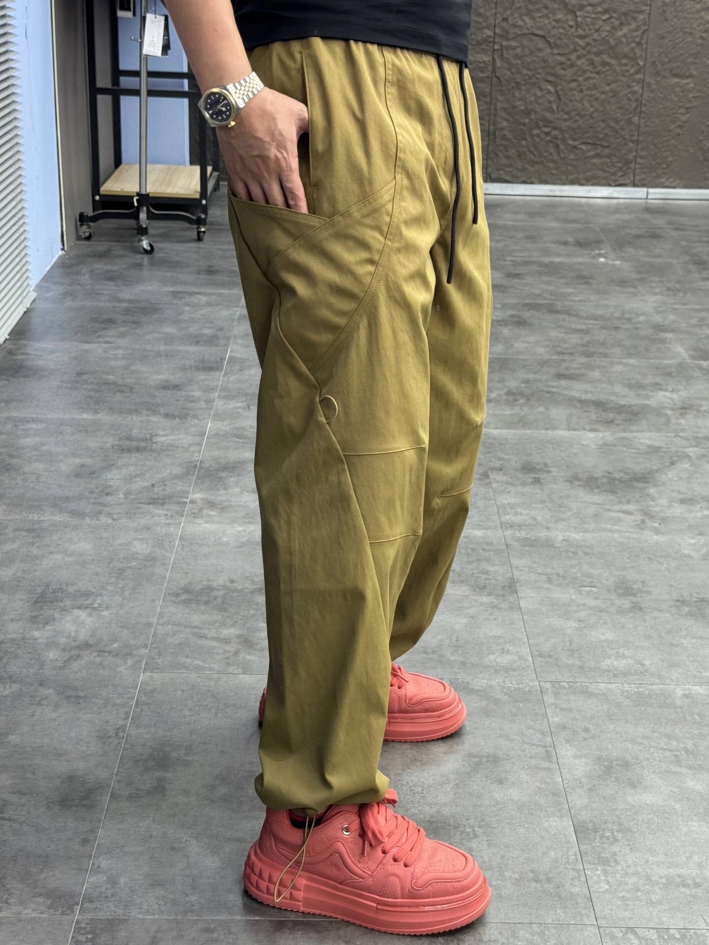 

Svip Sli Men's Casual Pants Faionable Color Loose Straight Leg Trousers Spring Autumn Workwear Comfortable Fit