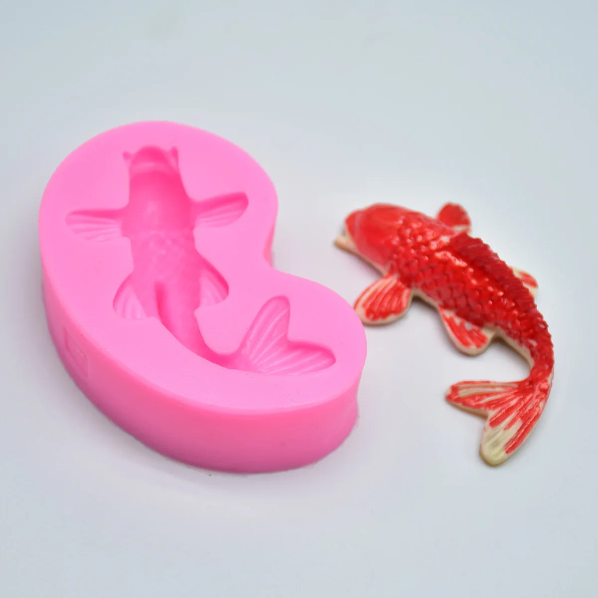

Pink Goldfish Carp Silicone Mold Eco-Friendly Flexible Baking Pan for Fondant Cake Decorating Craft Chocolate Jelly Mold