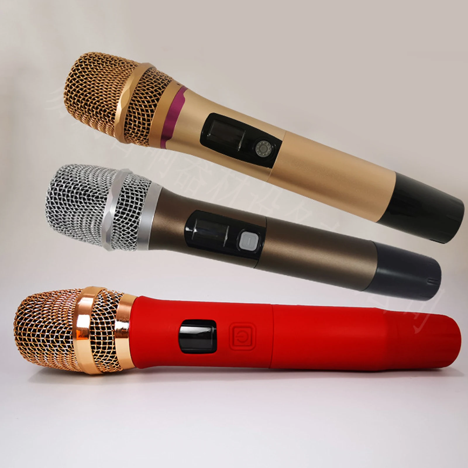 

Handheld Microphone Anti-Fall Silicone Cover Shockproof Mic Protector for KTV Stage Reusable Mic Sleeve with Sponge Padding