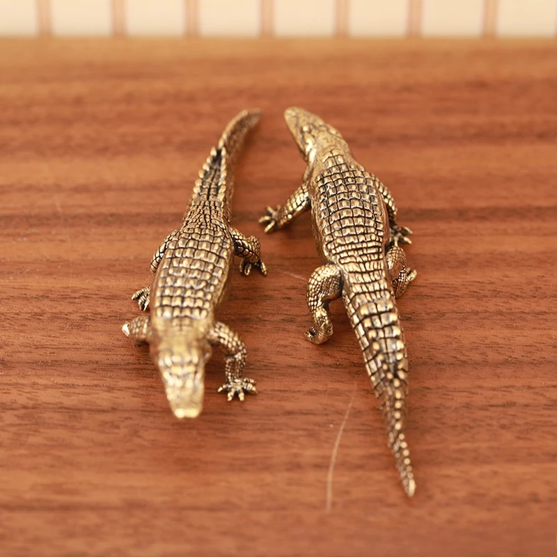Bronze Crocodile Statue Home Decor Animal Figure Ornament, Tea Pet Garden Decoration, Bronze Artifacts and Crafts - view 4