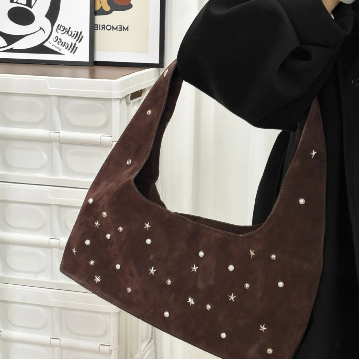

Замшевая сумка на плечо с глянцевым звездным дизайном, креативная женская сумка на плечо из искусственного меха в стиле ретро под мышками