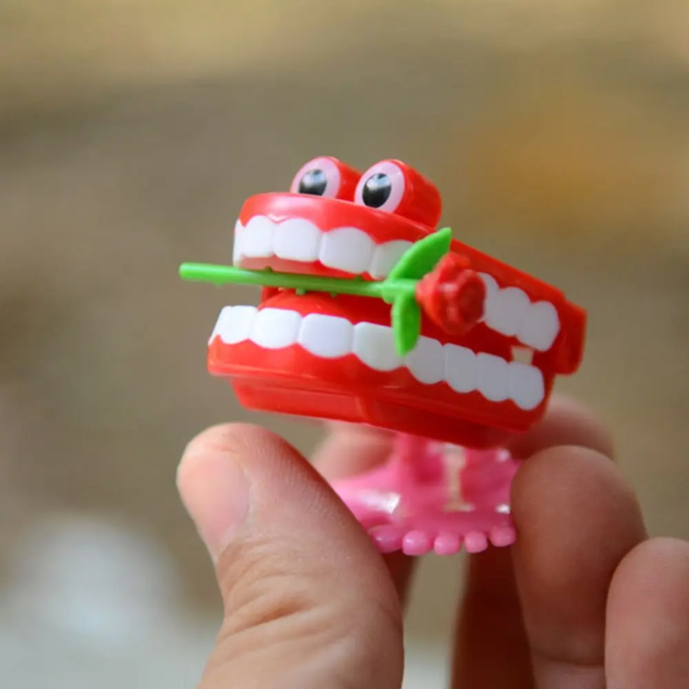 Cute Plastic for Baby Kids Babbling Denture Wind Up Clockwork Toy Teeth Rose Clockwork Toy Walking Teeth Shape