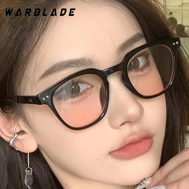 

Classic Rivet Small Square Frame Women's Sunglasses Vintage Luxury Brand Men Sunglass Summer Traveling Drive Eyeglasses UV400