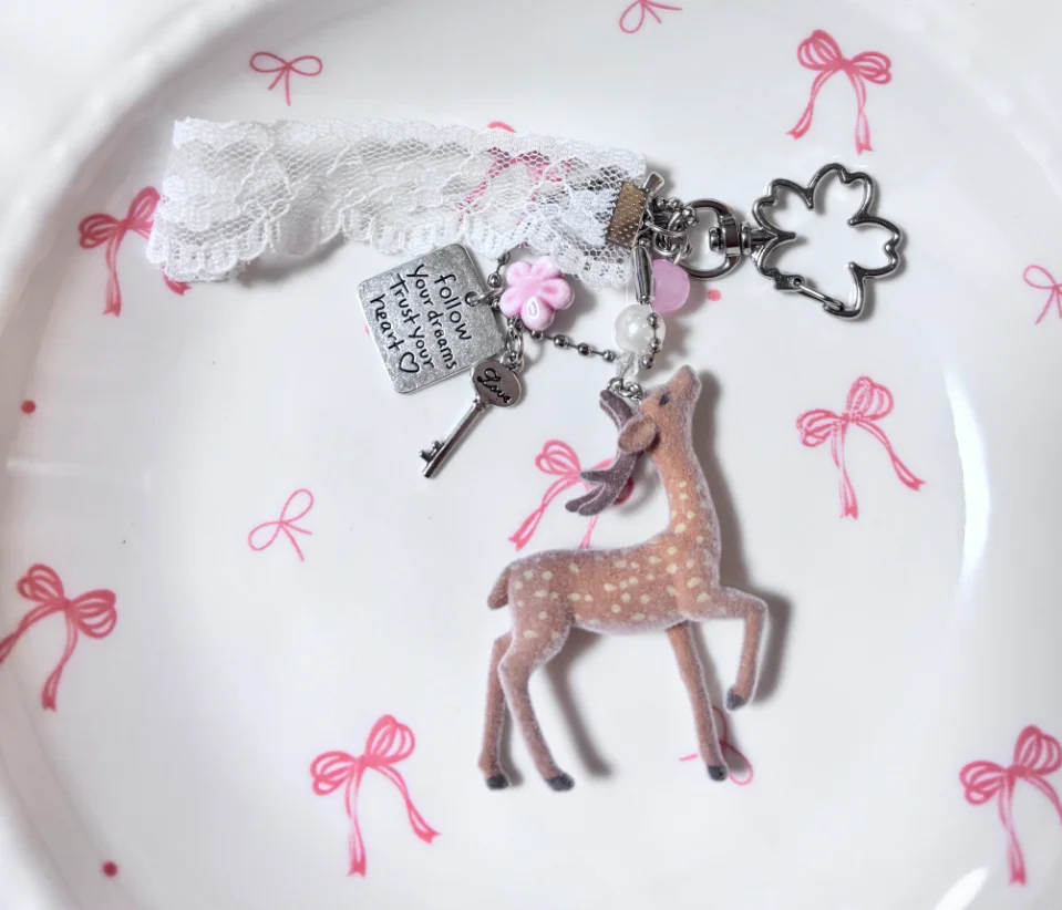 Lace Detail Keychain Animal Themed Flocked Deer Keychain Deer Keychain Romantic For Campus Wear Dates Gift For Friends