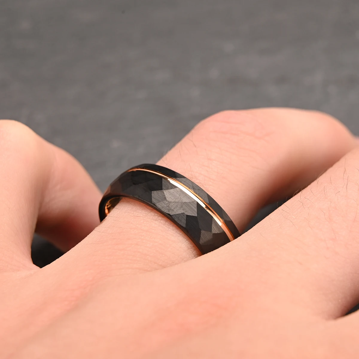 8MM Rose Gold Hammered Tungsten Ring Men's  Woman Wedding Bands Fashion Jewelry Engagement Ring Wedding Promise Rings Fine Gifts