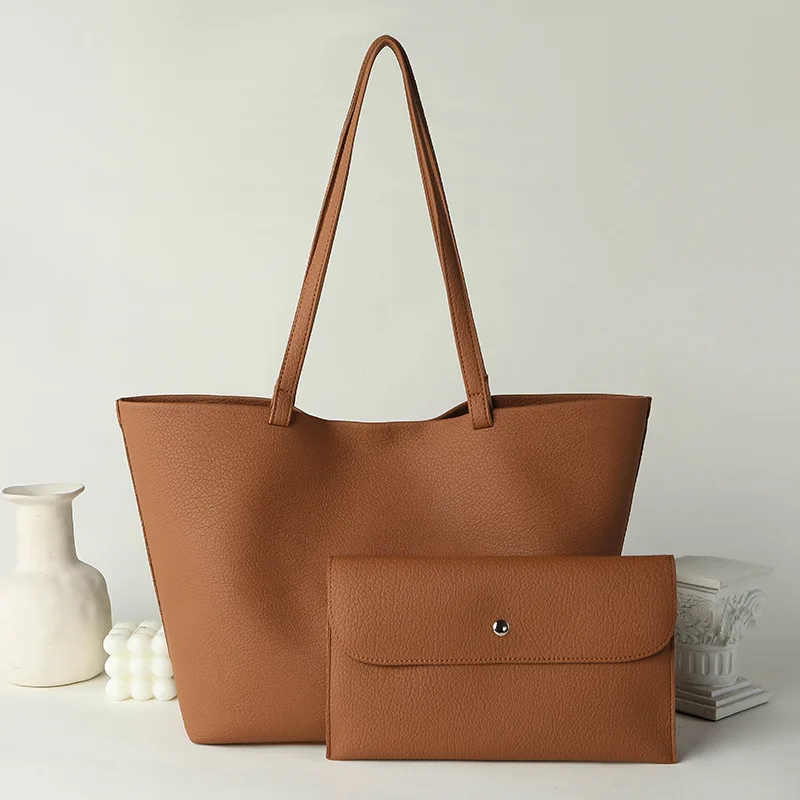 

2025 Large Capacity Commuter Handbag with Small Purse Bag Women's 2025 New Brown Bucket Bag Shoulder Tote Bag