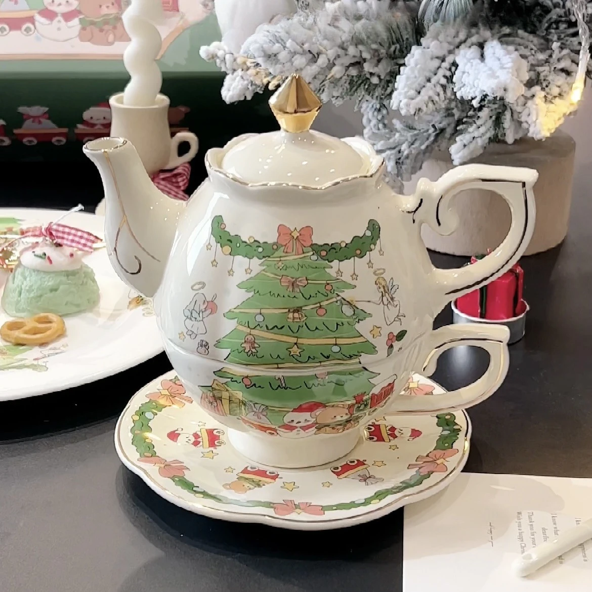 

Cute and High-end Gifts for Girls With Good Looks Slow as Ever -Christmas Limited Edition Ceramic Pot Coffee Cup Saucer Set Bar