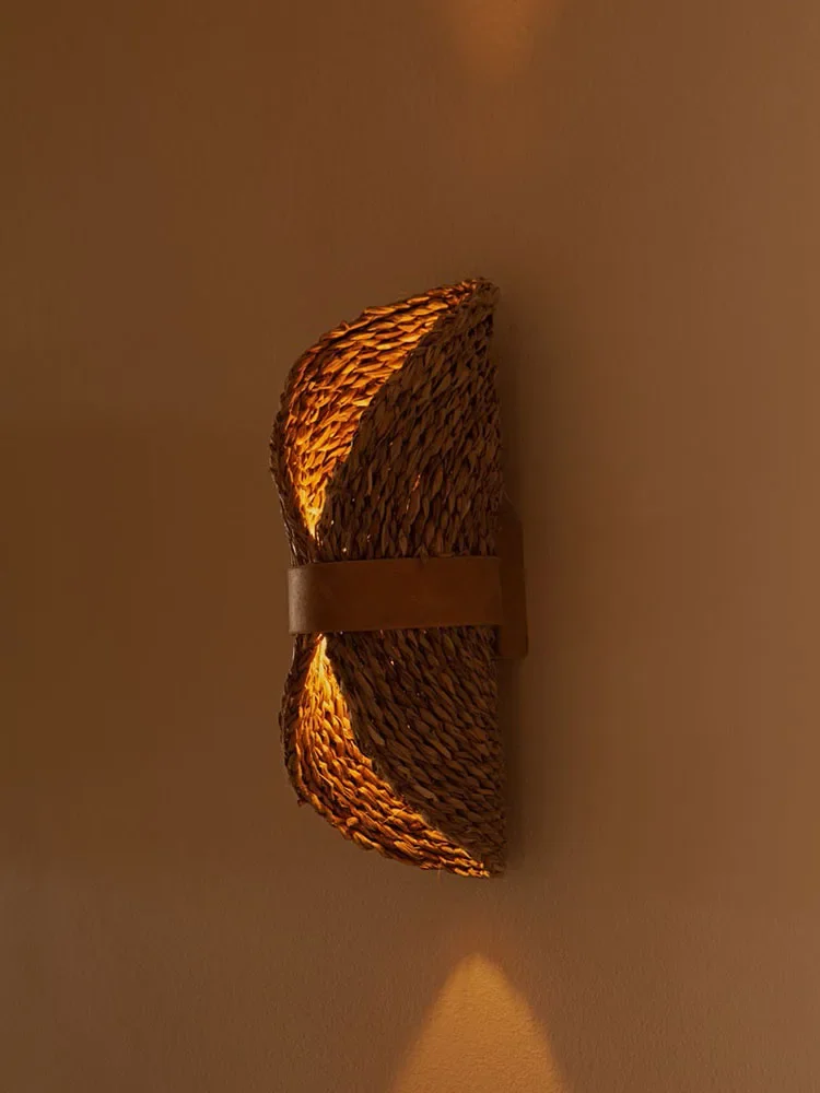 

Japanese style wall , living room, bedroom bedside, corridor aisle, Guangdong Zhongshan lamp, retro creative