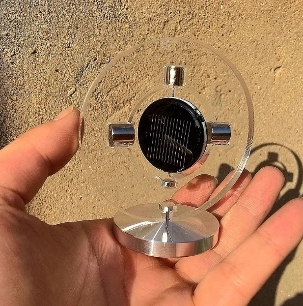 

Ultra-Sensitive Solar-Powered Magnetic Levitation Motor Desk Decor - Mendocino Motor, Creative Floating Tech Gadget