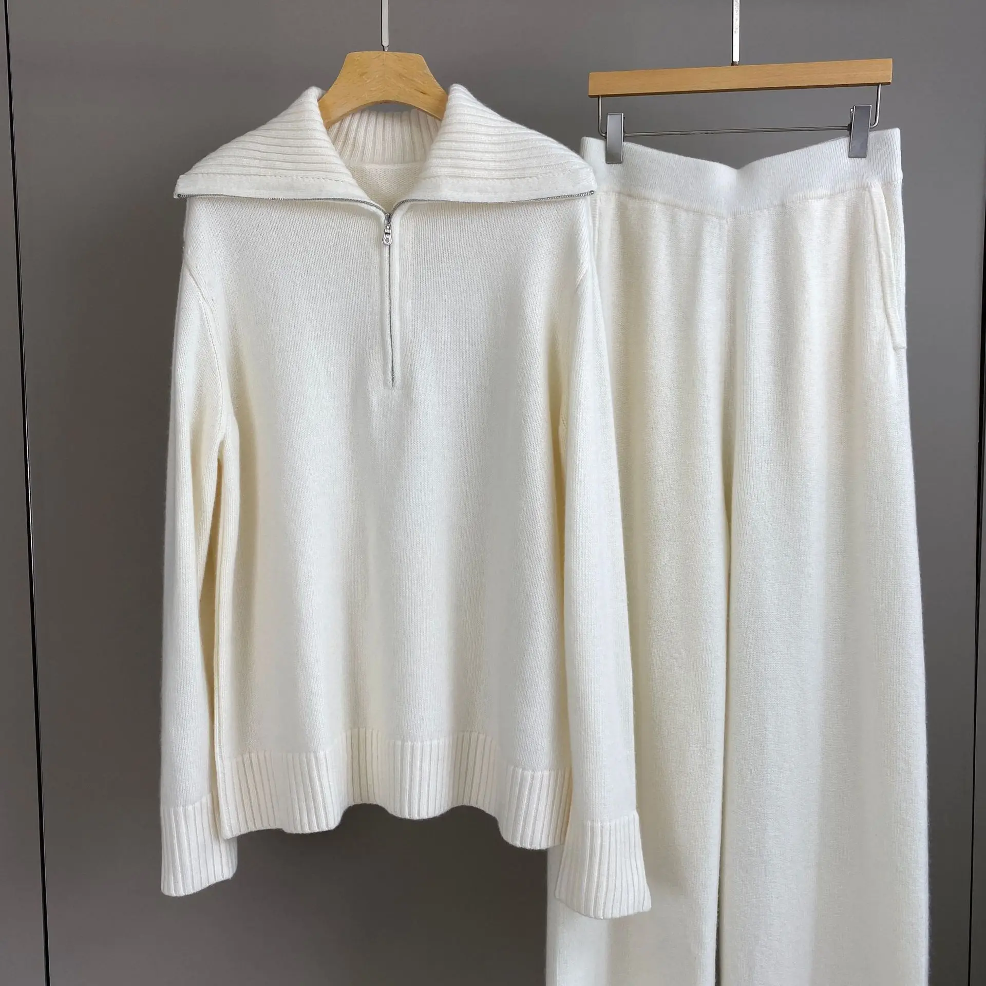 2025 automne et hiver nouveau revers cachemire laine couleur unie pull mode décontracté pantalon droit costume