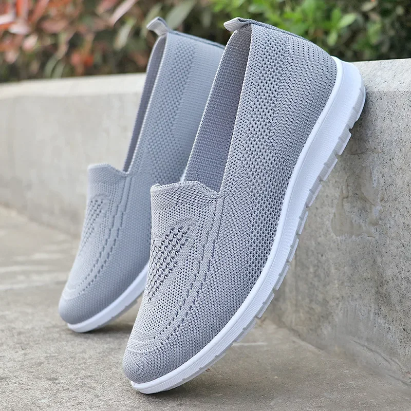 Spring/Summer Women's New Casual Single Shoes, Old Beijing Cloth Shoes, Soft Sole, Mom's Flat Shoes, 2024