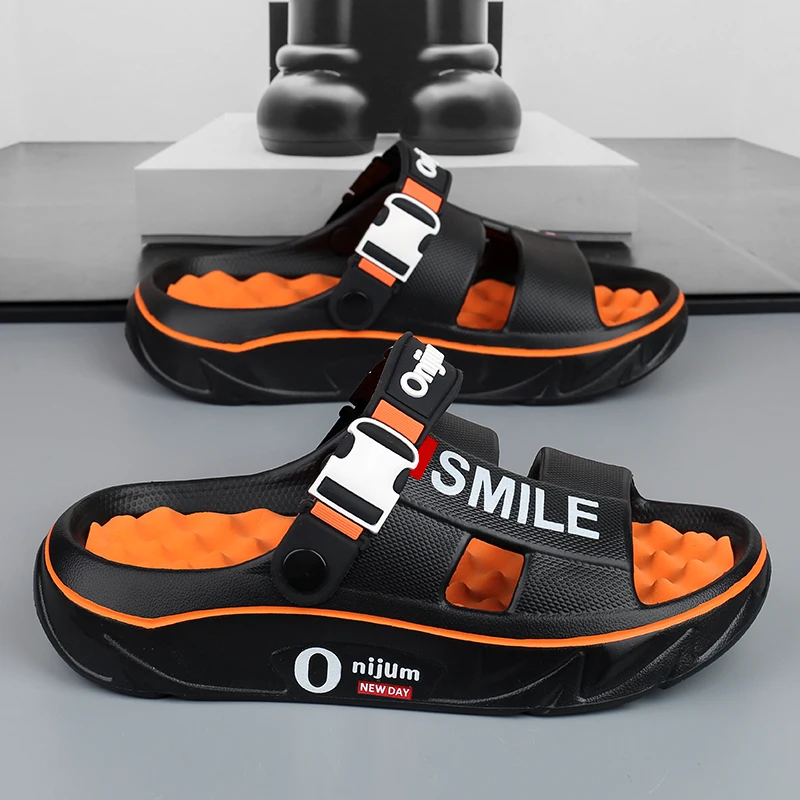 2026 Neue Herren-Massage-Slipper für drinnen und draußen, bequeme weiche Badesandalen, Freizeitschuhe für Herren und Damen, Hausschuhe